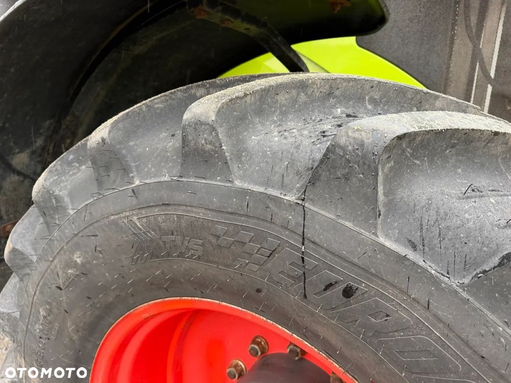 Claas AXION 810 - 13