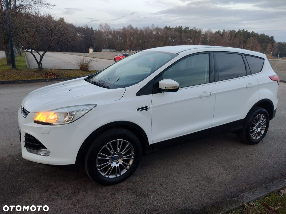 Ford Kuga 2.0 TDCi 2x4 Titanium - 6