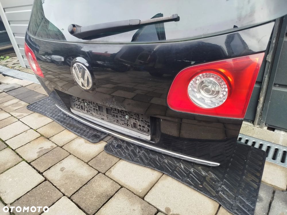 VW Passat B6 tylna klapa L041 - 6