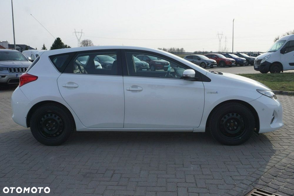 Toyota Auris - 4