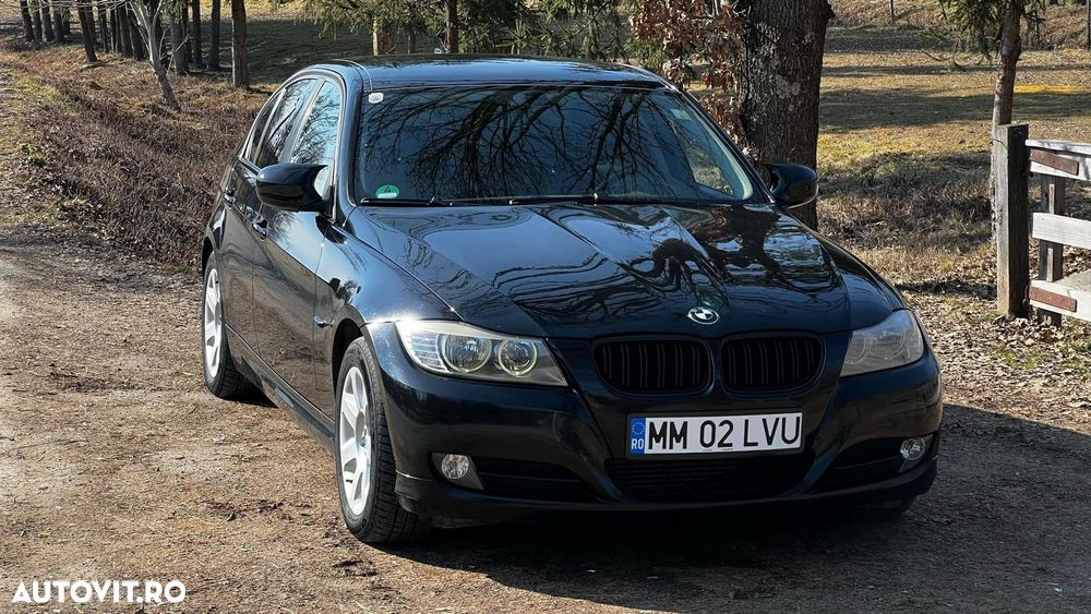 BMW Seria 3 318d - 15