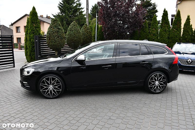Volvo V60 D4 Geartronic RDesign - 27