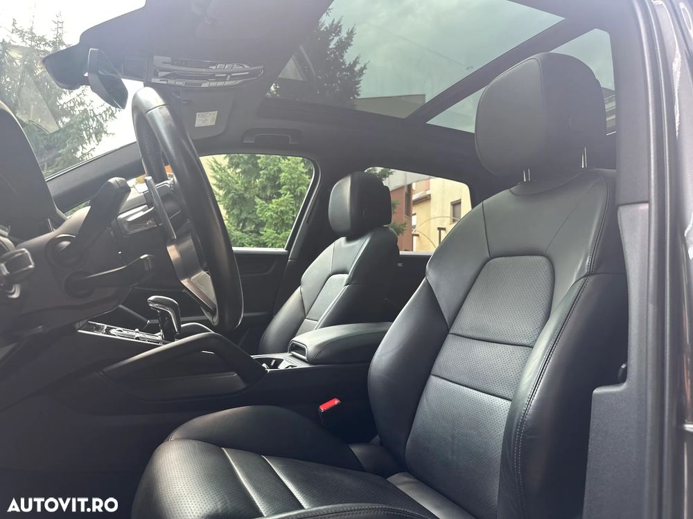 Porsche Cayenne - 15