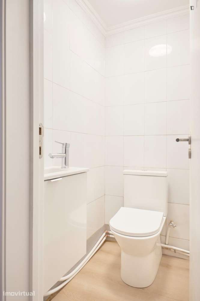 Quarto - localizado em Alameda Lisbon - Grande imagem: 5/35