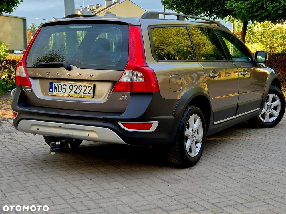 Volvo XC 70 3.2 AWD Momentum - 8