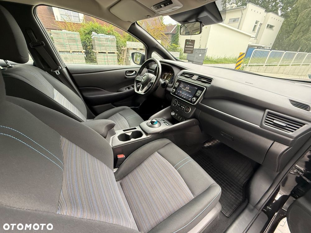 Nissan Leaf - 16