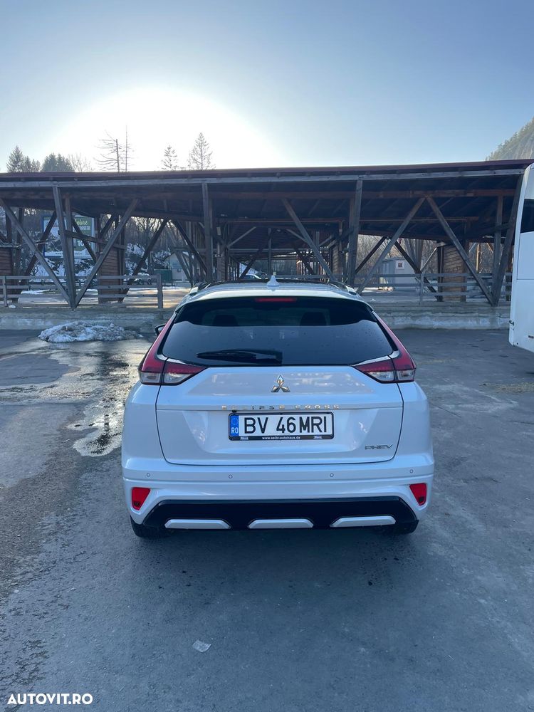 Mitsubishi Eclipse-Cross PHEV Intense+ Black - 10