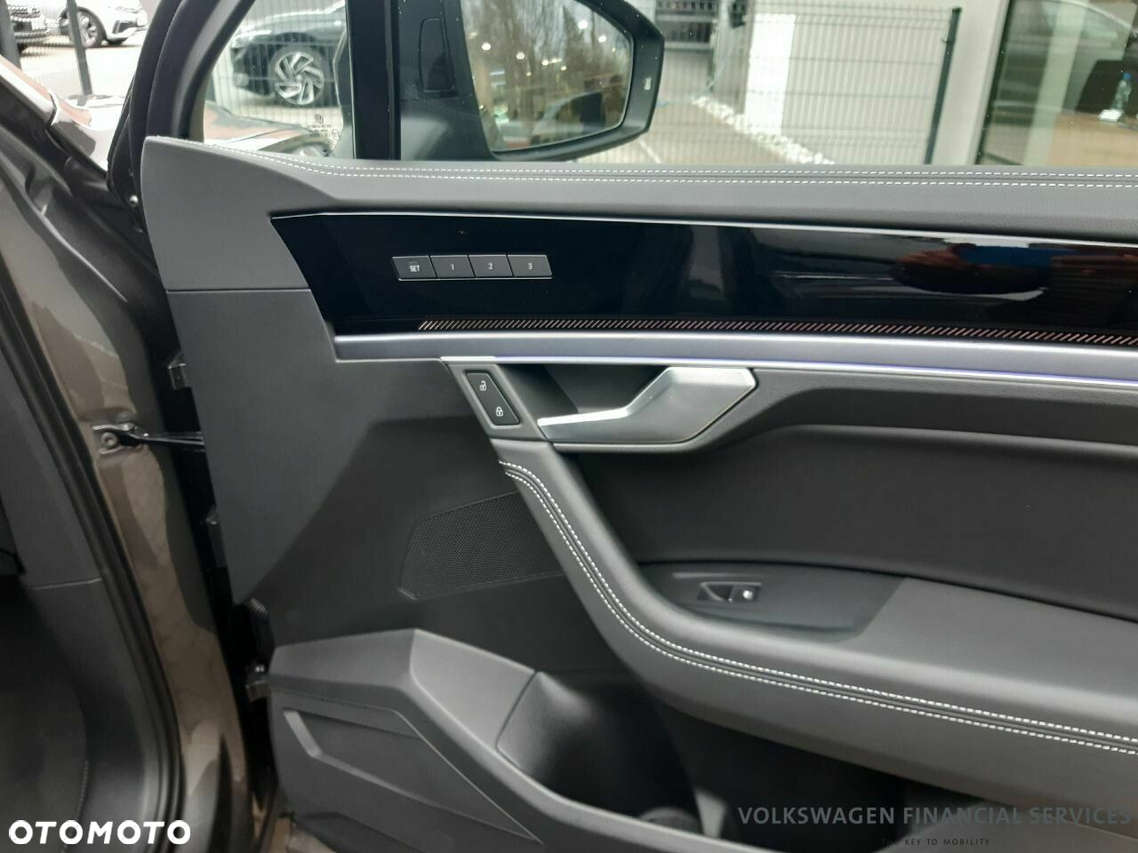 Volkswagen Touareg 3.0 V6 TFSI 4Motion R-Line - 11