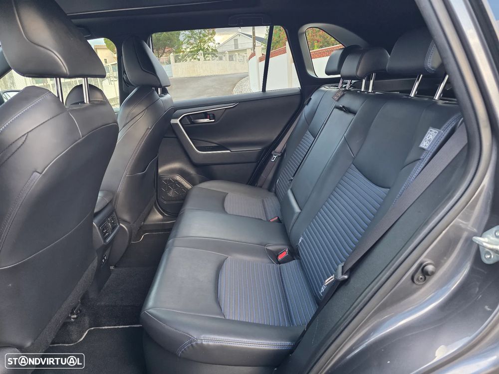 Toyota RAV4 2.5 HDF Exclusive - 4