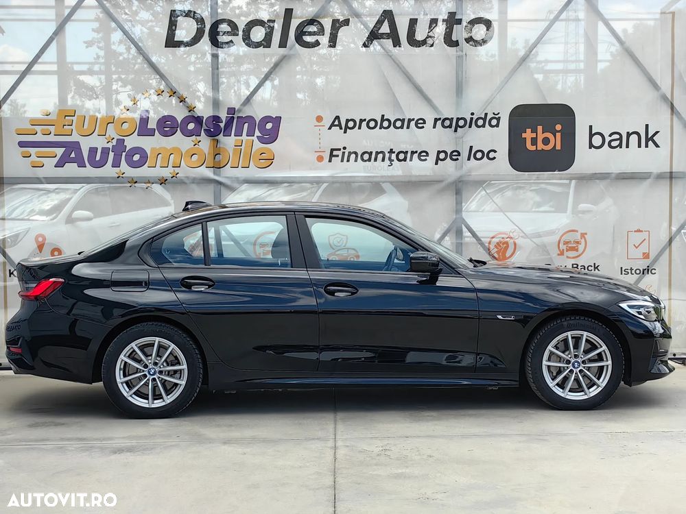 BMW 3 Series 2022 — imagine 10