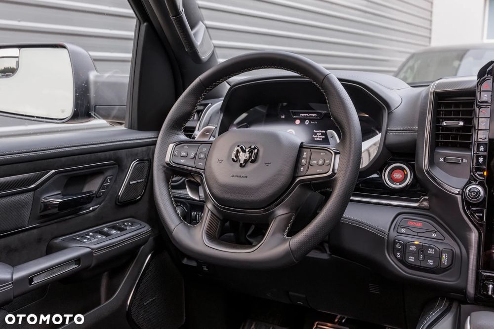 RAM 1500 RHO - 32
