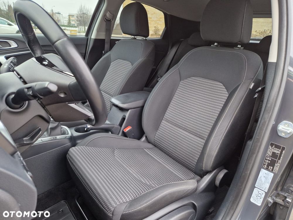 Kia XCeed 1.5 T-GDI M - 22