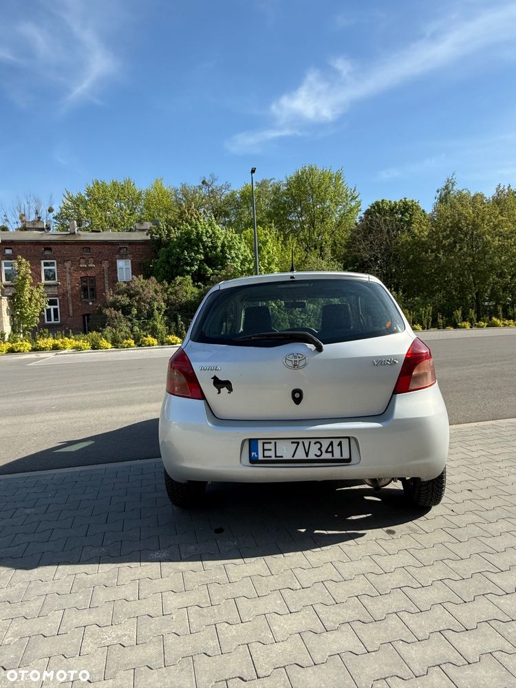 Toyota Yaris 1.0 Terra A/C - 5