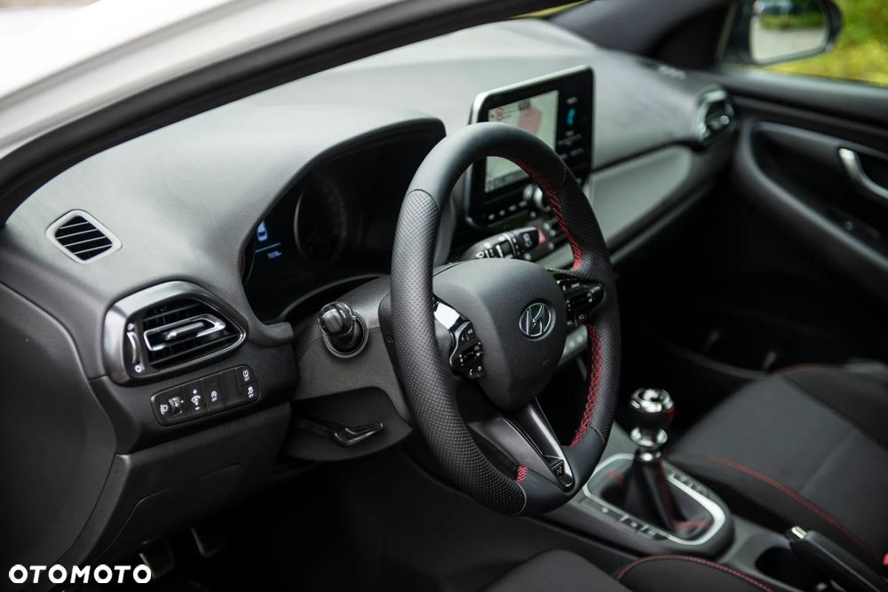 Hyundai i30 1.5 T-GDI 48V-Hybrid N-Line - 17