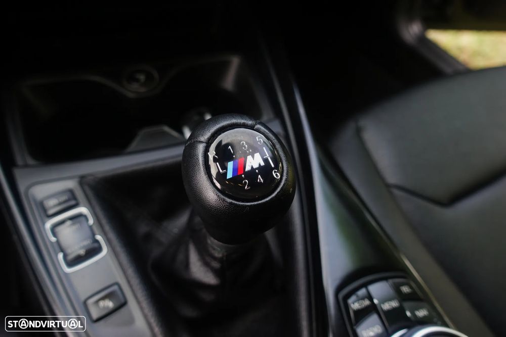 BMW 116 d Pack M - 41