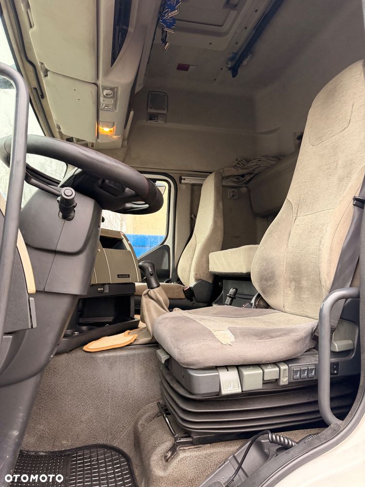 Renault Premium - 10