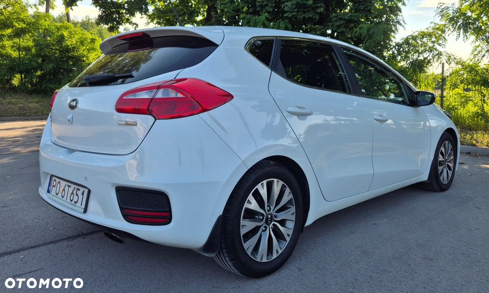 Kia Ceed 1.6 GDI Business Line - 26
