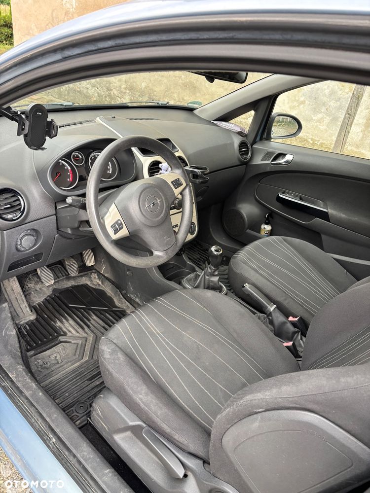 Opel Corsa 1.2 16V Enjoy - 17