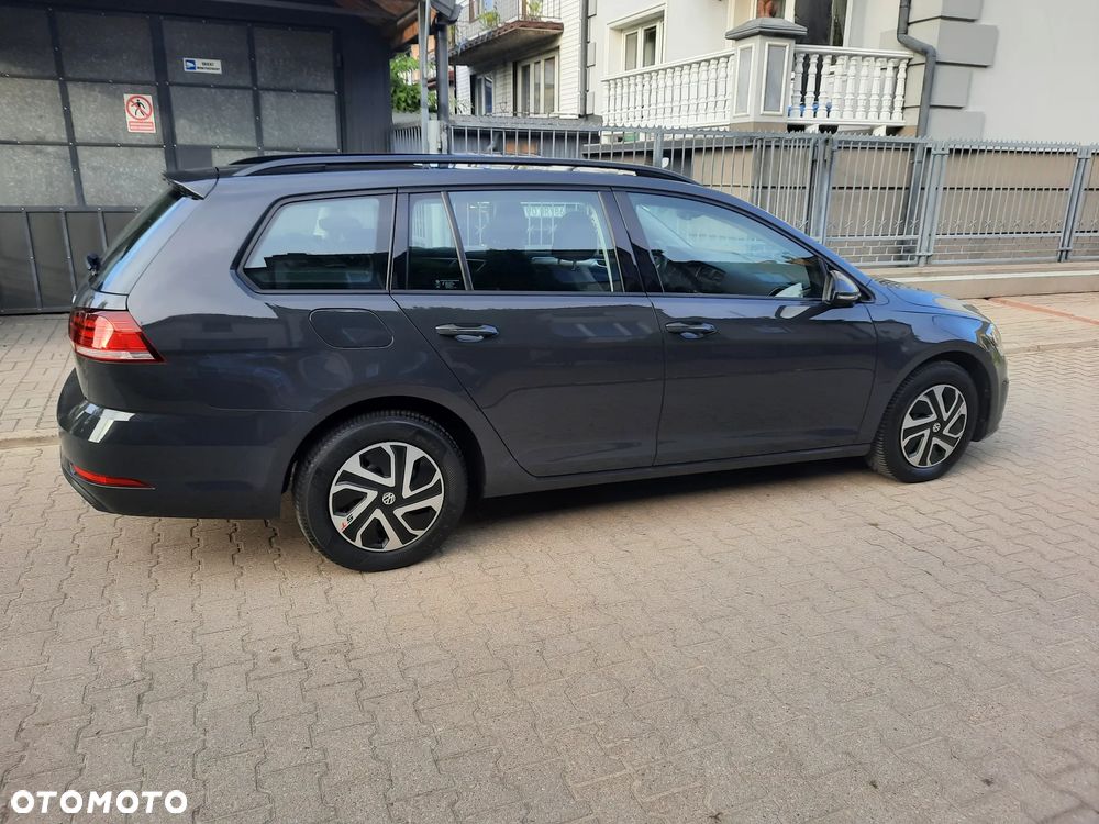 Volkswagen Golf - 11