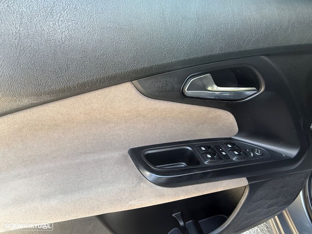 Fiat Tipo Station Wagon 1.6 M-Jet Lounge Tech J17 DCT - 12