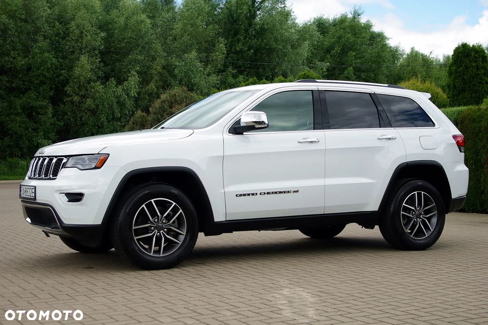 Jeep Grand Cherokee - 16