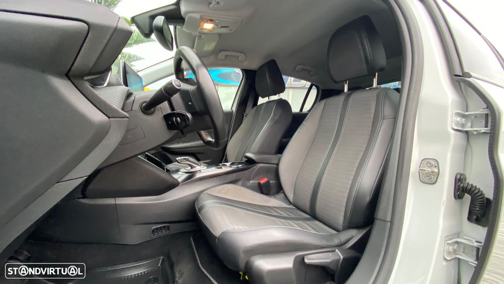 Peugeot e-208 50 kWh Allure Pack - 19