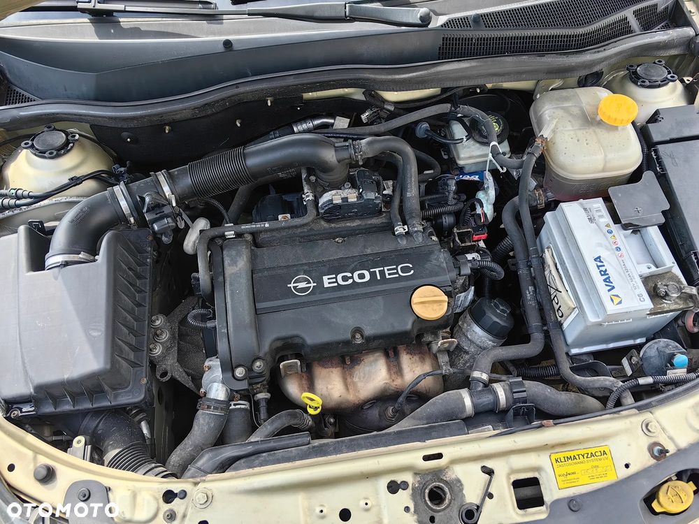 Opel Astra 1.4 Elegance - 27