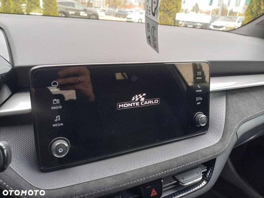 Skoda Fabia 1.0 TSI Monte Carlo DSG - 12