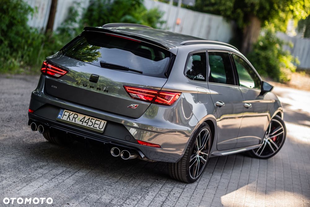 Seat Leon Sportstourer 2.0 TSI Start&Stop 4Drive DSG Cupra 300 - 4