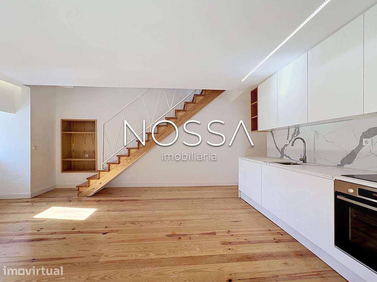 T3 Duplex | Remodelado | Vista Rio | Sta. Engrácia-S.Vicente - Grande imagem: 3/46