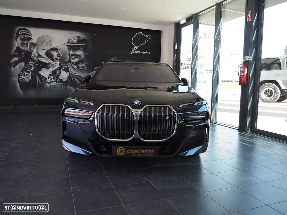 BMW i7 xDrive60 Pack Desportivo M - 2