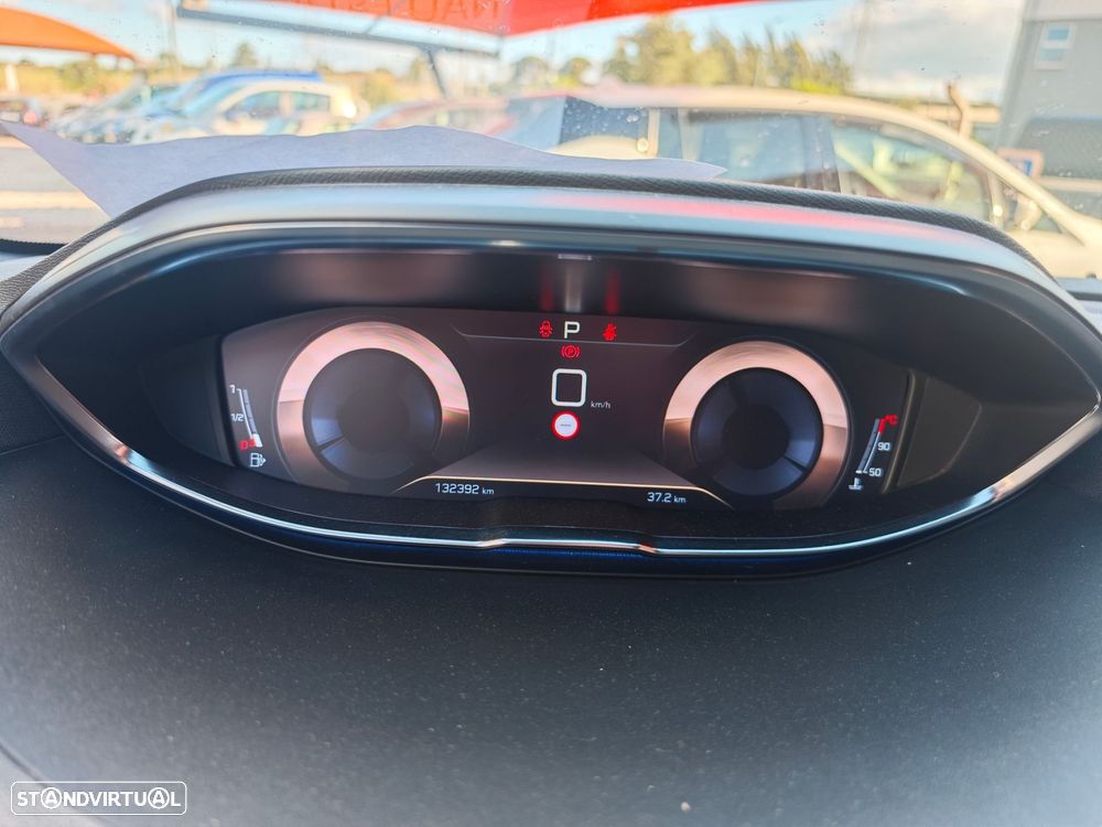 Peugeot 5008 2.0 BlueHDi GT EAT6 - 18