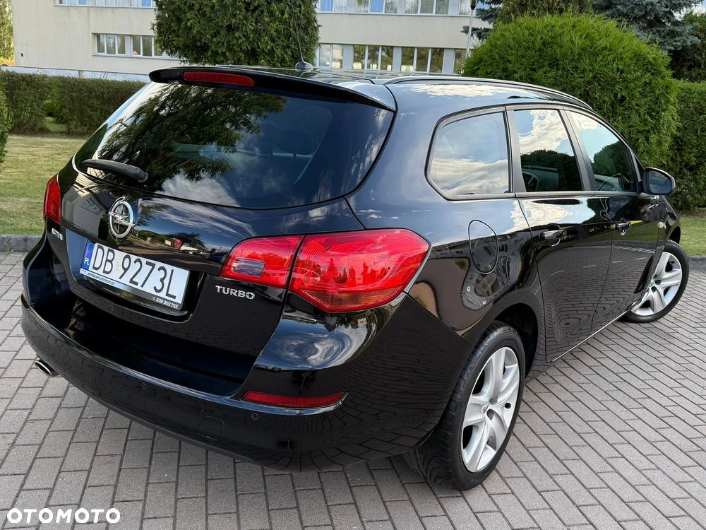 Opel Astra 1.4 Turbo Cosmo - 3