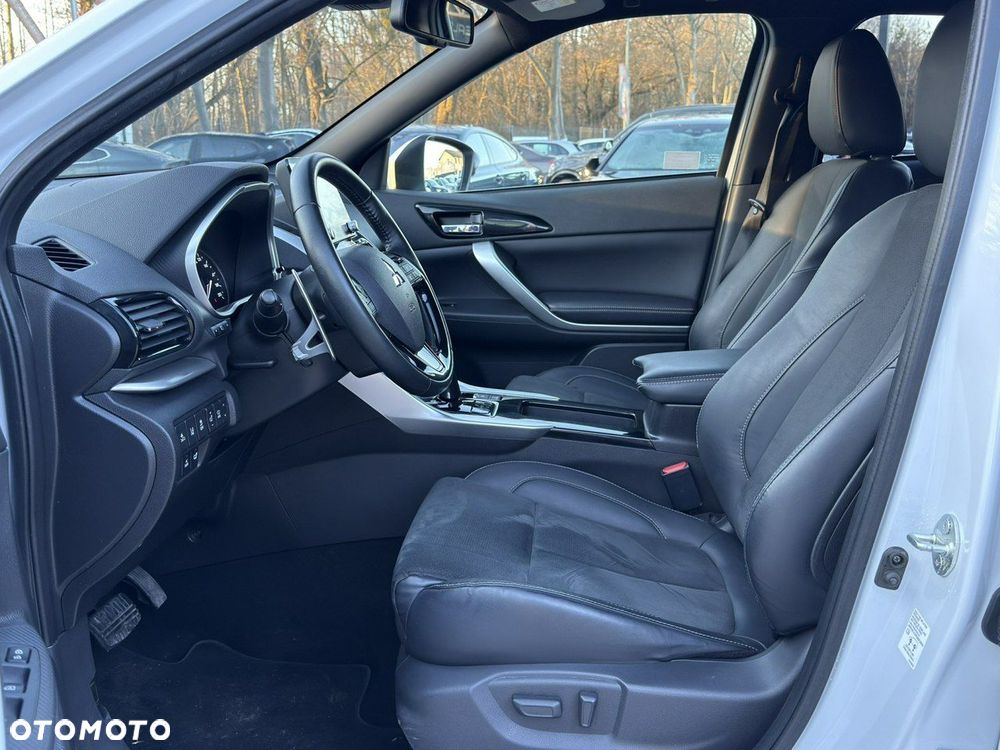 Mitsubishi Eclipse Cross - 11