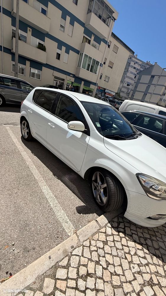 Kia Ceed 1.6 CRDi TX ISG - 7