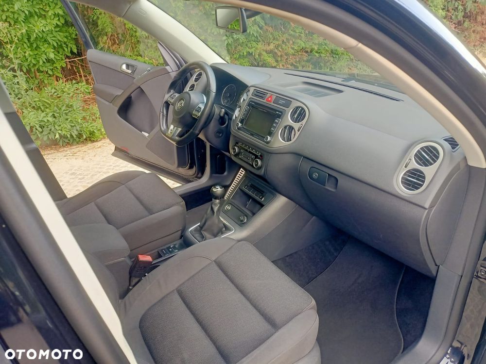 Volkswagen Tiguan - 9