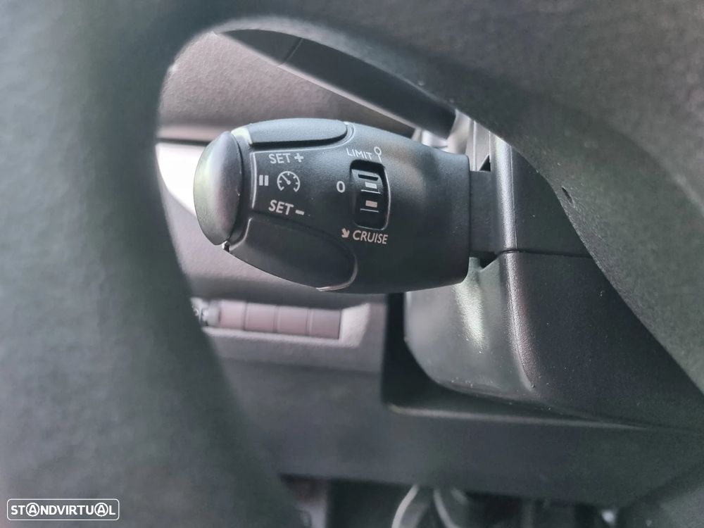 Peugeot Traveller 2.0 BlueHDi L3H1 Active Long - 15
