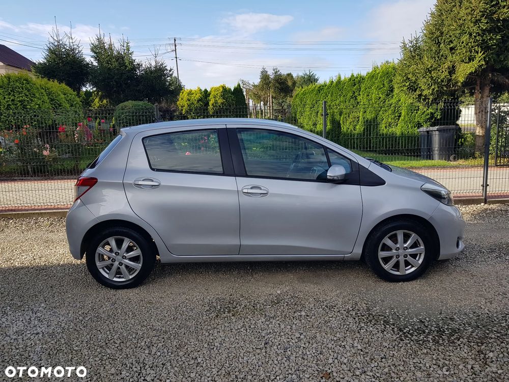 Toyota Yaris - 4