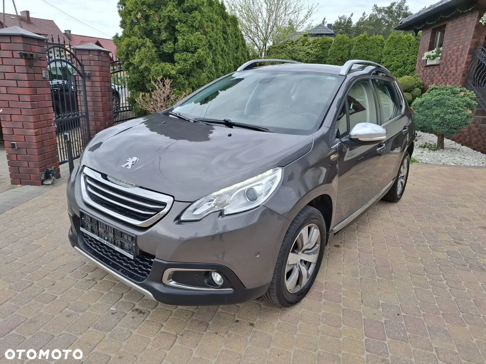 Peugeot 2008 1.2 Pure Tech Allure S&S - 2