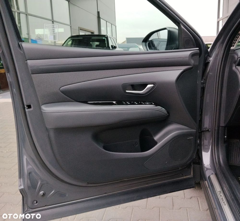 Hyundai Tucson 1.6 T-GDi HEV Executive 2WD - 10