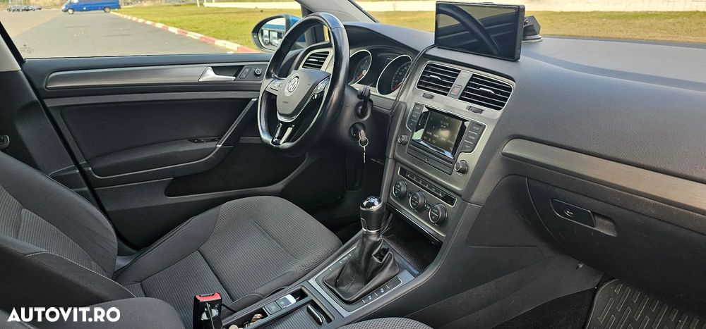 Volkswagen Golf - 7