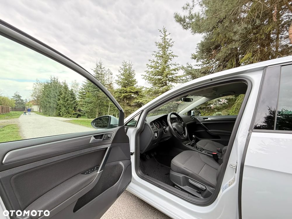 Volkswagen Golf 1.6 TDI BMT Comfortline - 12