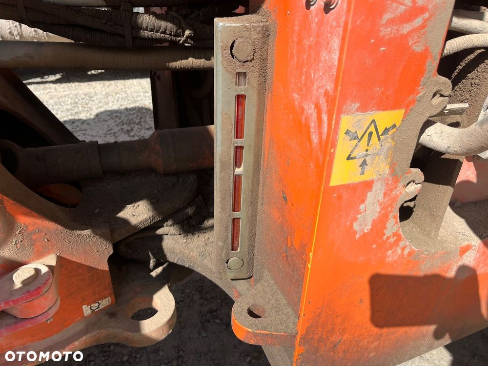 Volvo L 110 E 4X4 - 31