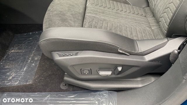 Peugeot 5008 1.2 PureTech mHEV GT S&S e-DCS6 - 6