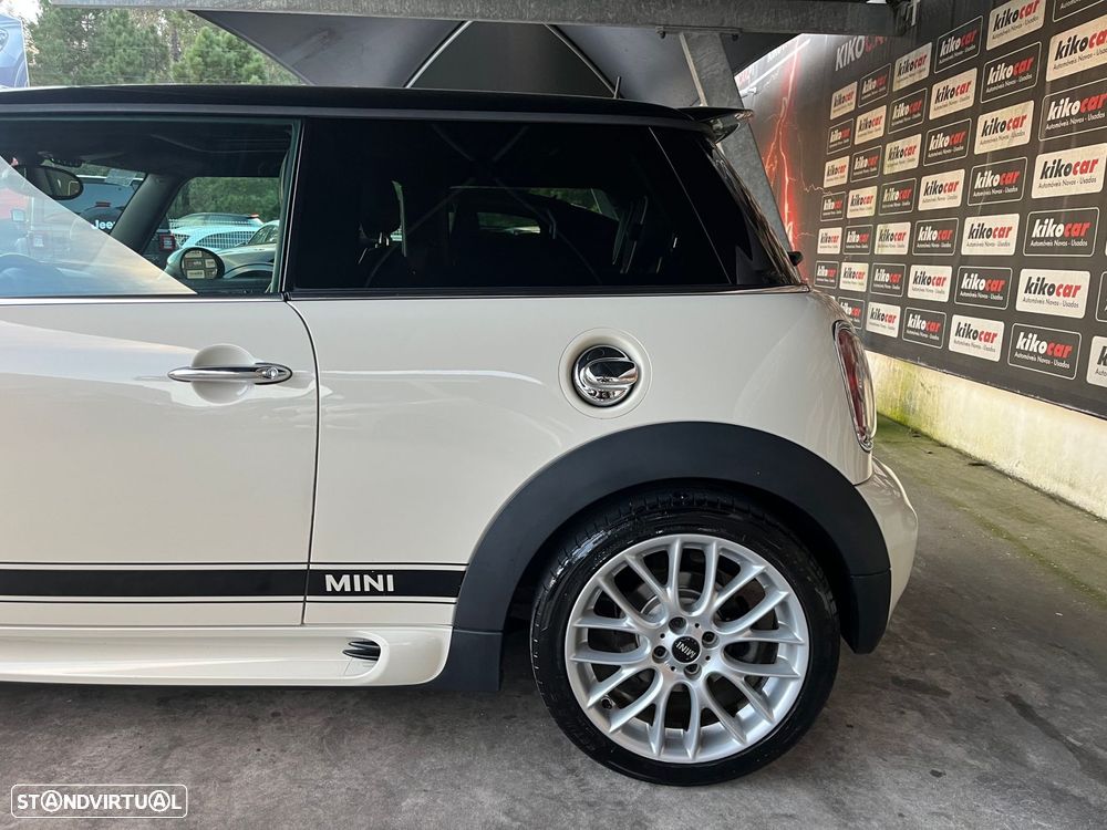 MINI 3 Portas Cooper D - 14