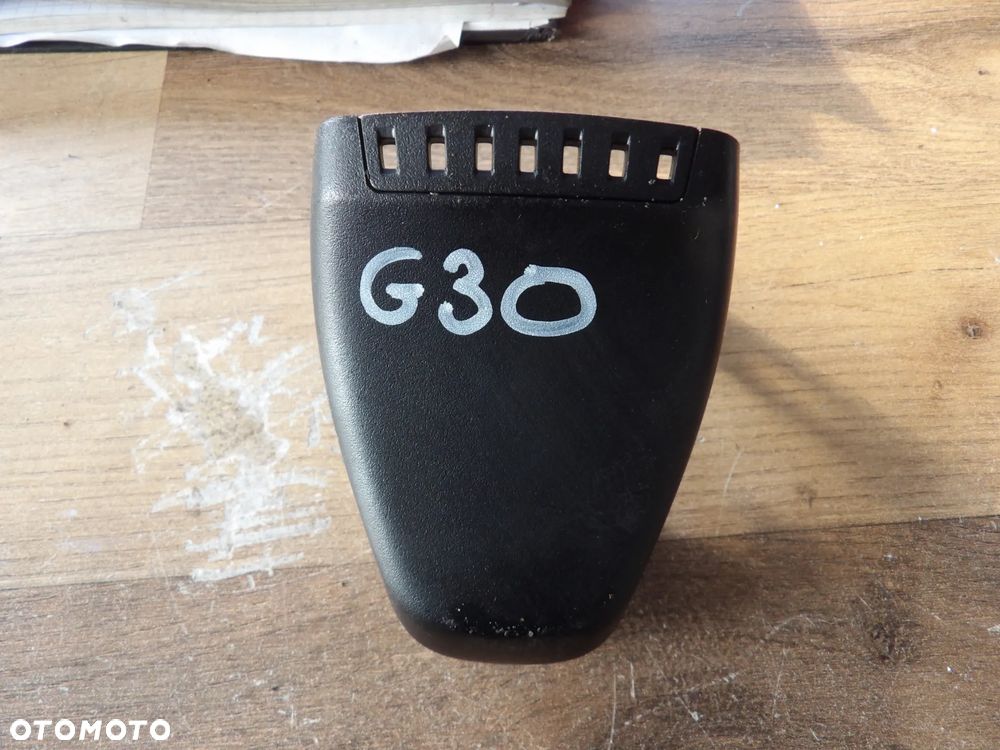 BMW - G30 - OBUDOWA , OSŁONA LUSTERKA WEWNĘTRZNEGO - 9303963 - 1