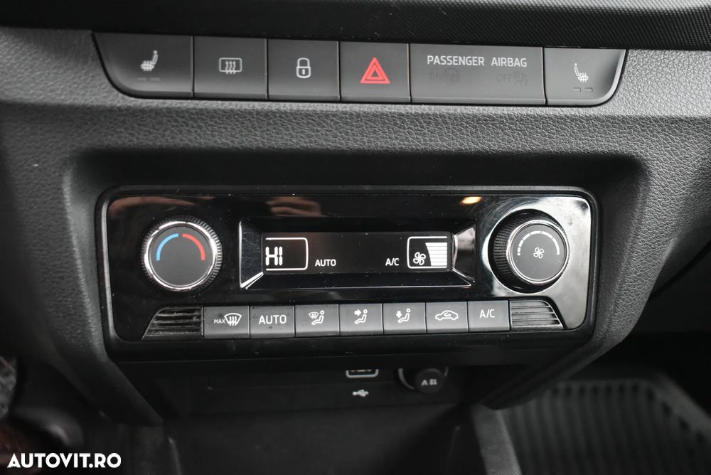 Skoda Fabia - 11