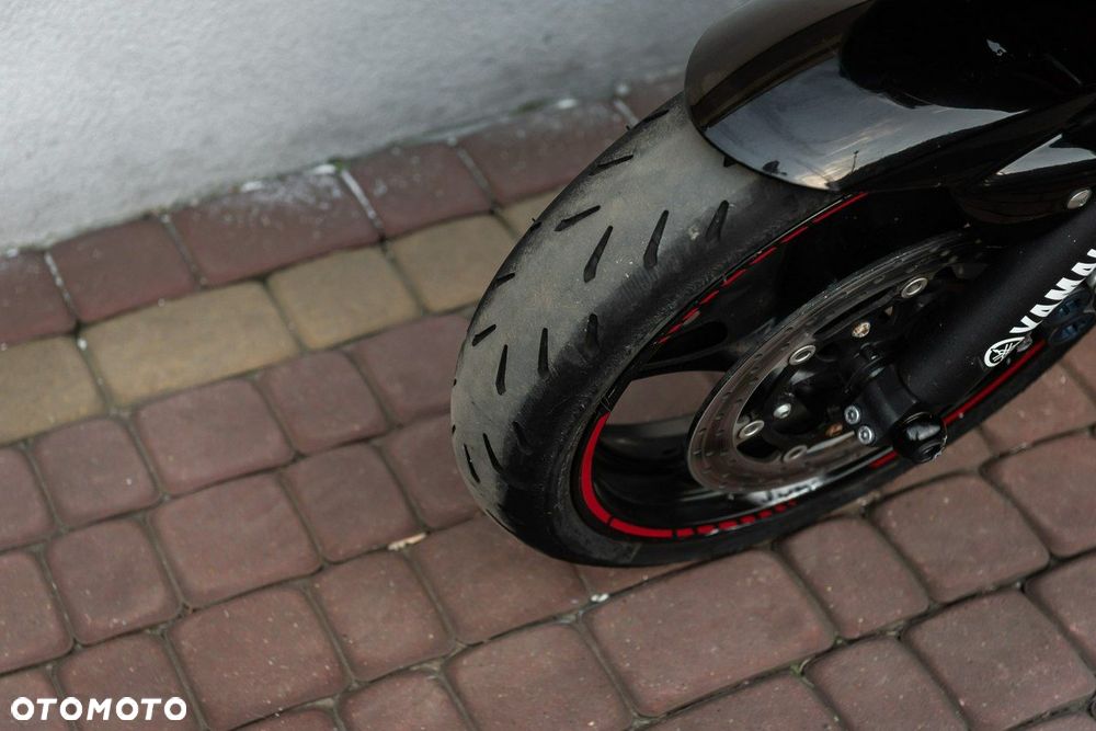 Yamaha R6 - 9