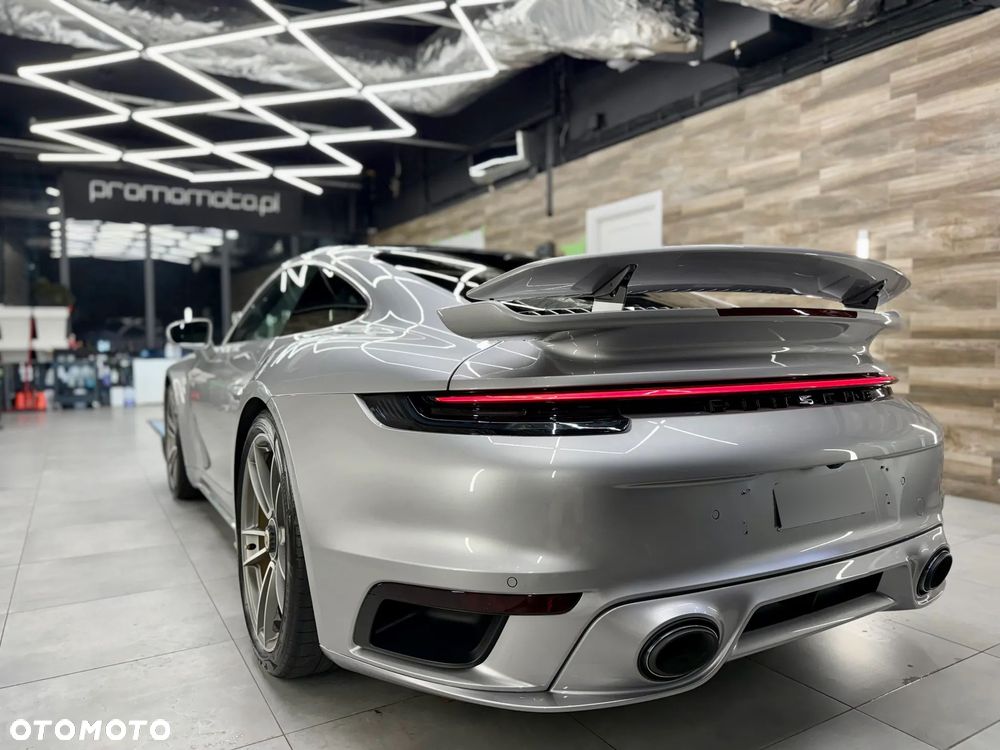 Porsche 911 Turbo S - 7