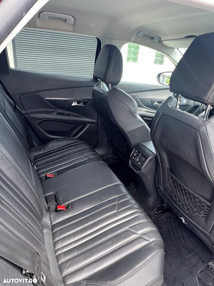 Peugeot 3008 PureTech 130 Stop & Start GPF Allure Business-Paket - 8